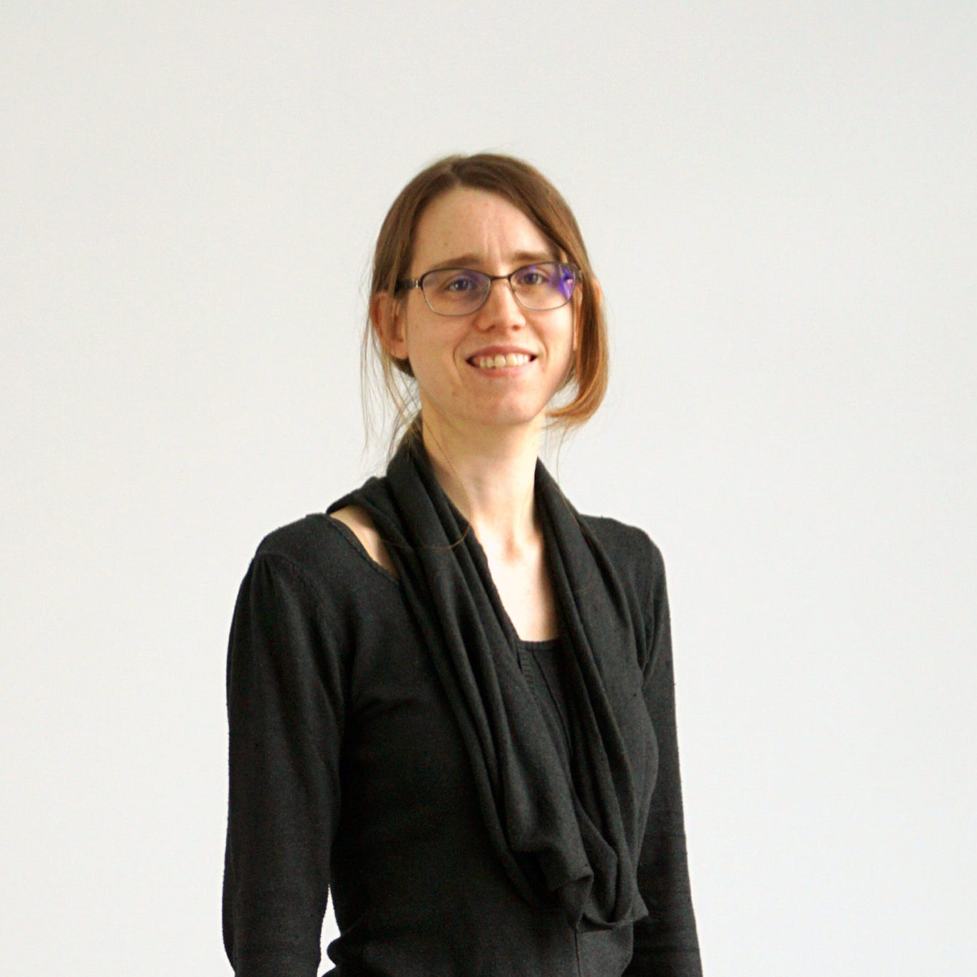 Portraitfoto_Sonja_Lindenmaier-1-scaled-e1763364940147.jpg